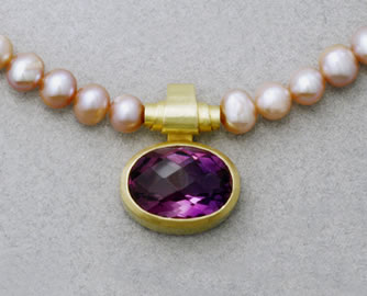 Scroll and pink pearl necklace with Amethyst